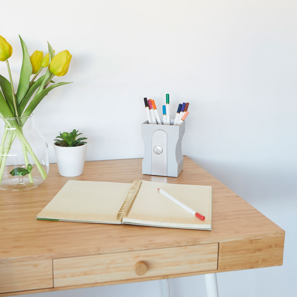 PEN HOLDER GREY SHARPENER