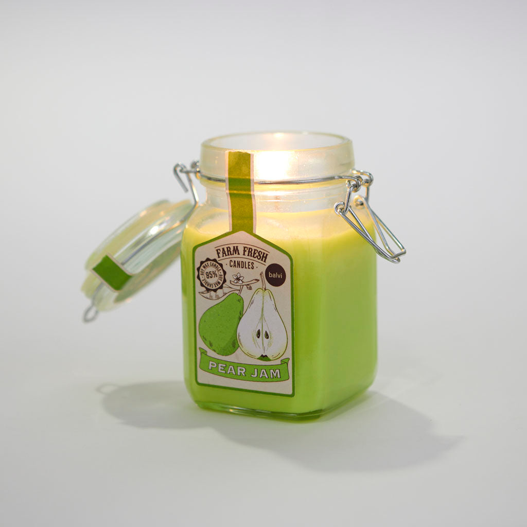 SCENTED CANDLE GREEN PEAR