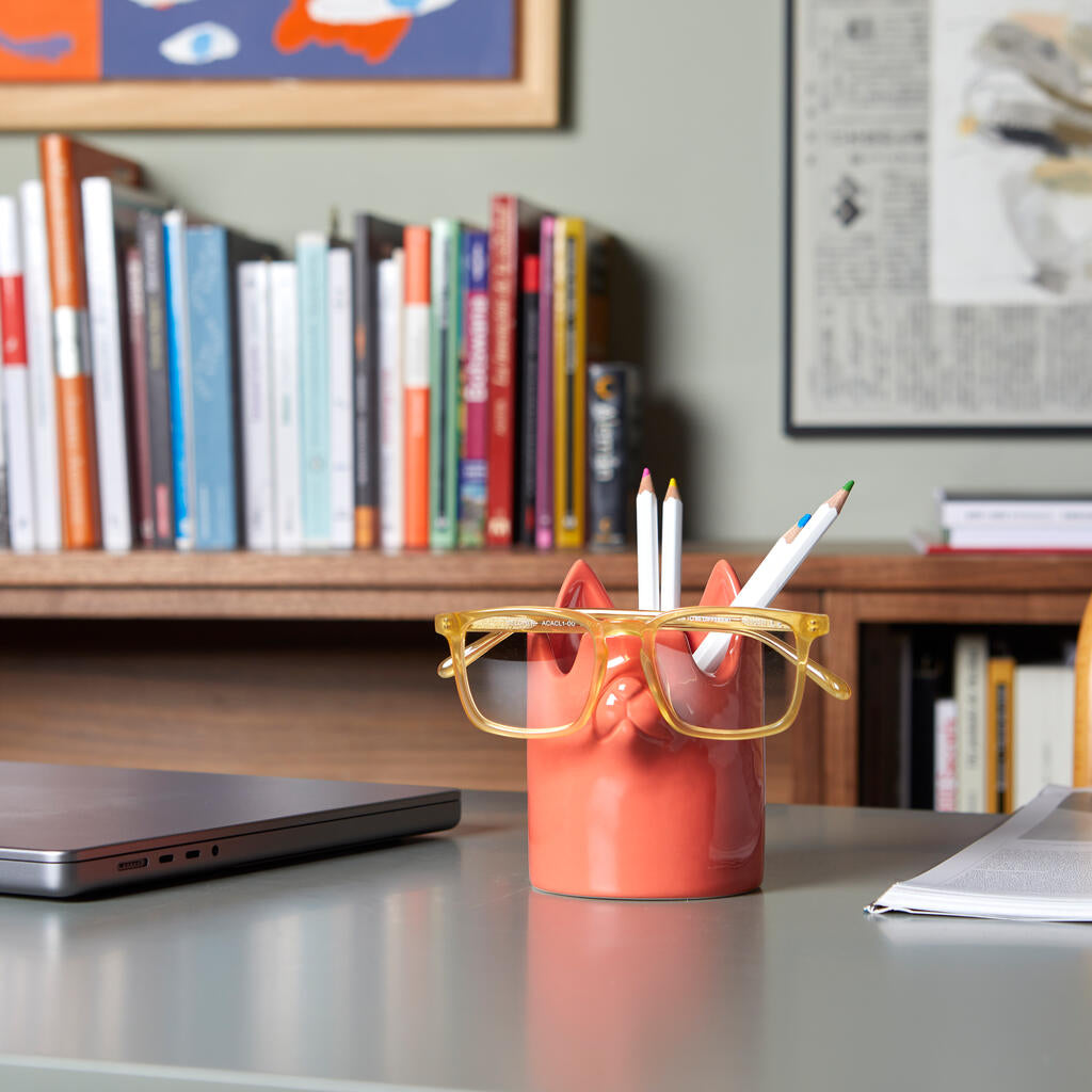 PEN HOLDER RED NOSY CAT