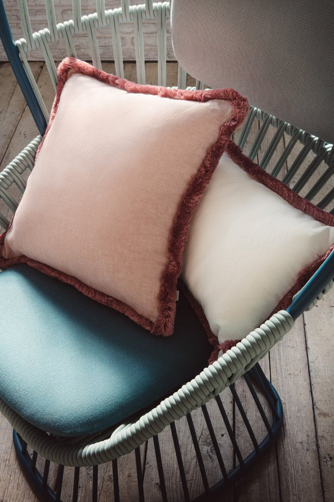 CUSHION PINK FRINGES