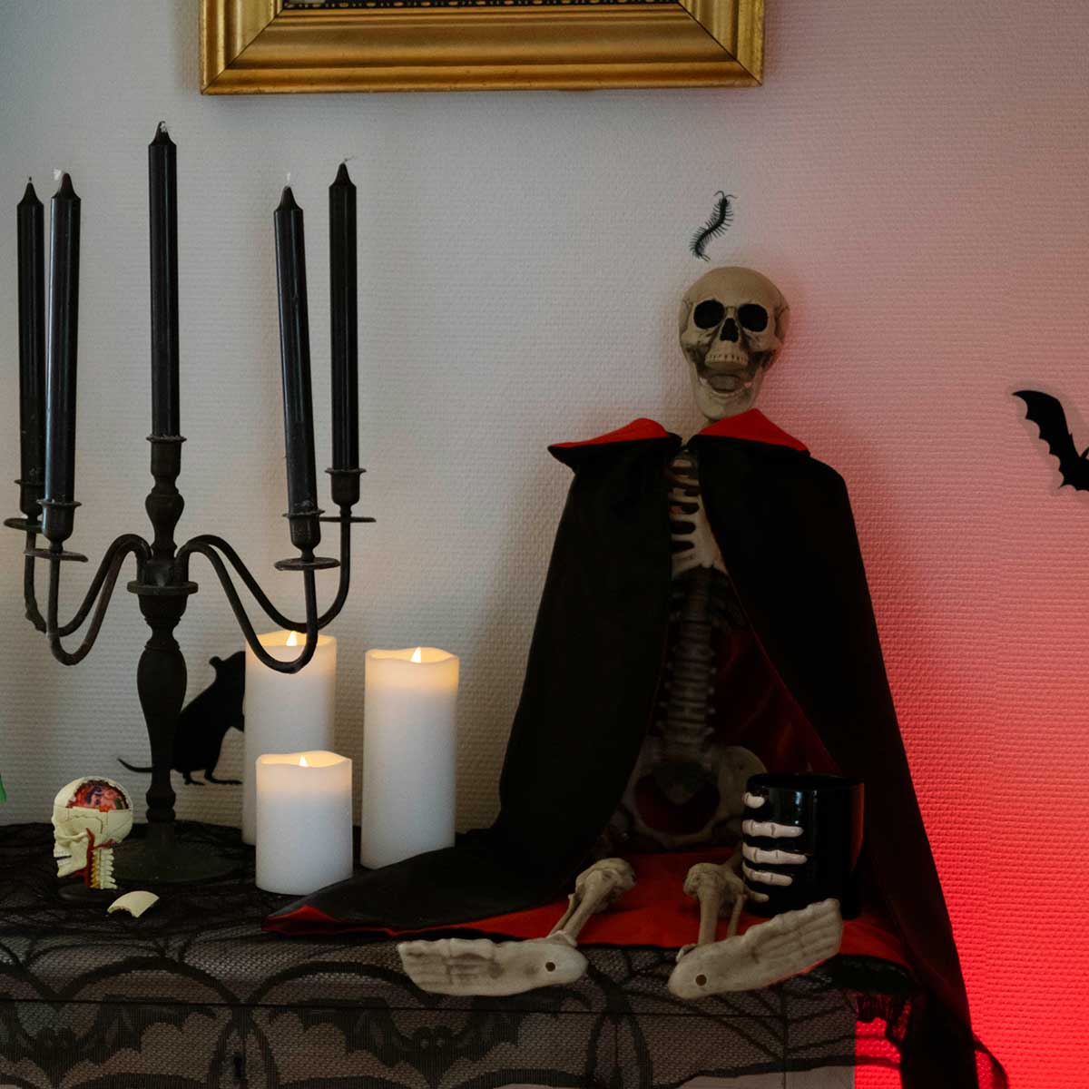 DECO SMALL HALLOWEEN SKELETON